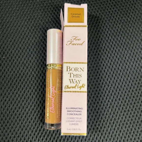 Too Faced Born This Way Ethereal Light Concealer Caramel Drizzle - Picture 3 of 3